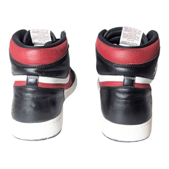 NIKE Air Jordan 1 Retro High OG "Gym Red" Sneakers Size 12 - Picture 5 of 11